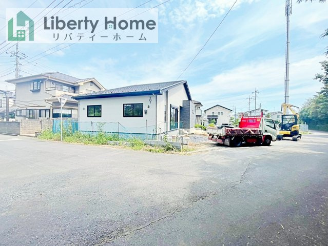 ひたちなか市大成町3期　新築戸建の前面道路含む現地写真