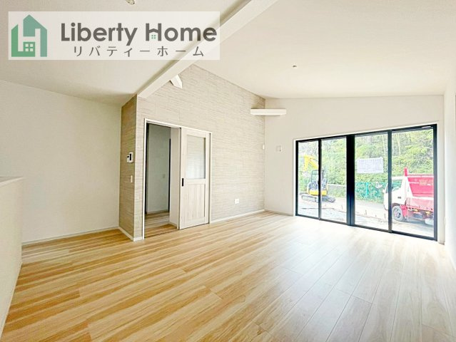 ひたちなか市大成町3期　新築戸建の居間・リビング