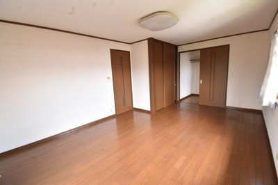 【洋室】 | 鹿屋市川西町　中古戸建 | 2F