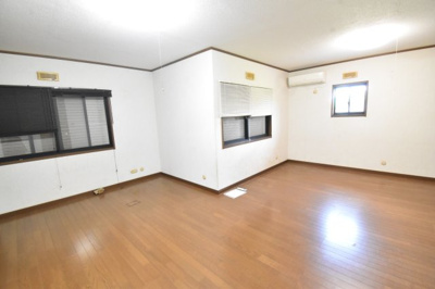 【洋室】 | 鹿屋市川西町　中古戸建 | 2F