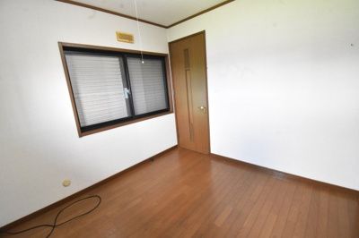 【洋室】 | 鹿屋市川西町　中古戸建 | 2F