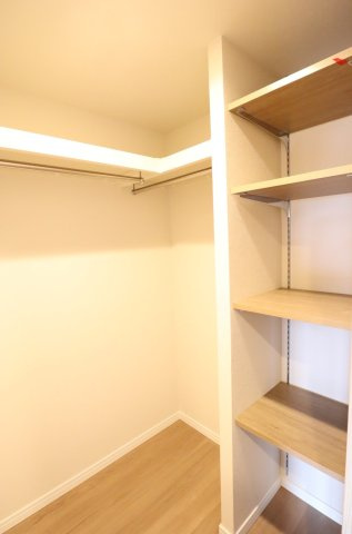 アンビエントジェームス山一番館の収納|ウォークインクローゼット