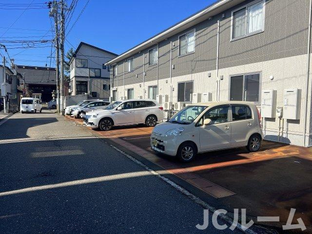 アクシス寺町の駐車場