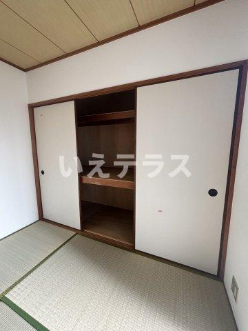 ロイヤルメゾン舞子坂の収納