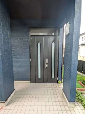 大野城市大城４丁目の中古一戸建の玄関