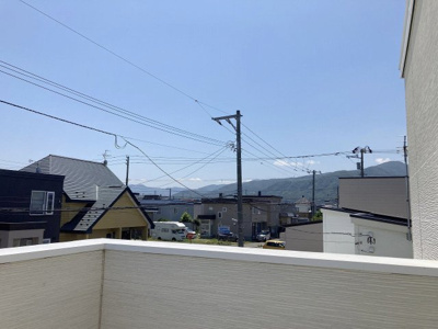 【外観】 | 手稲区新発寒7条8丁目　中古戸建 | バルコニーからは手稲山も望めます♪
