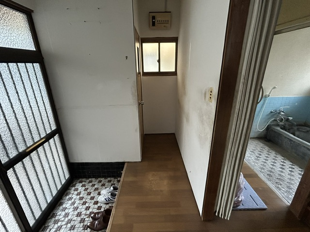 別府市内竈の玄関