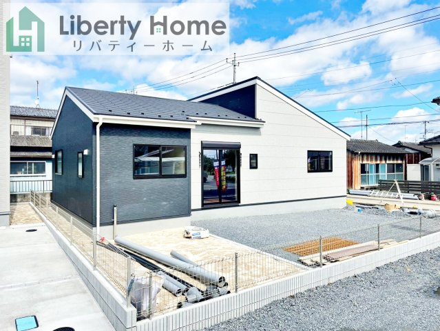 小美玉市羽刈第5　1号棟　新築戸建の外観|ご予約をいただければ、『平日の空いた時間』『周辺物件まとめて見たい』『1件だけ見たい』ももちろん可能です♪
お気軽にお問合せください♪