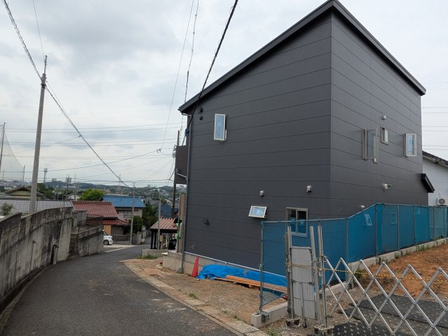 【トーヨーホーム売主/建築中】岩崎町西ノ平Ａ分譲の外観|駐車場・閑静な住宅街