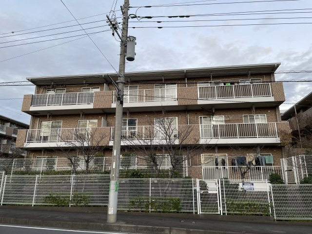 川崎市麻生区栗木台１丁目の賃貸マンション