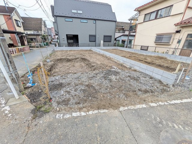 八王子市　元横山町　新築一戸建て　１期の駐車場|～車庫1台分～