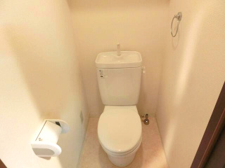 グランヴァン西馬込Ⅱのトイレ|落ち着いた色調のトイレです