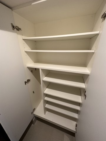 稲城市押立の賃貸マンションの収納