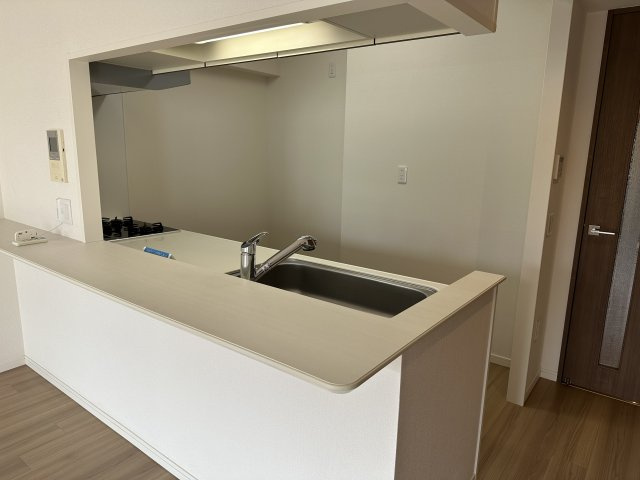 稲城市押立の賃貸マンションのキッチン