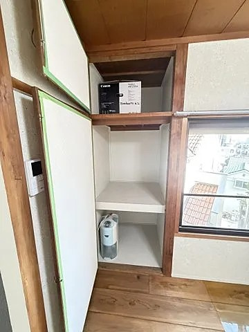 山本通４丁目貸家の収納