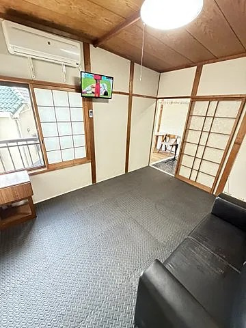 山本通４丁目貸家の居間・リビング
