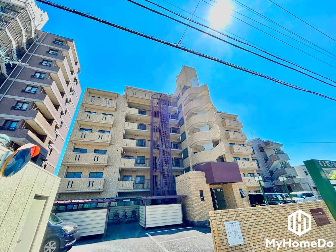 チサンマンション瓢箪山の外観|落ち着いた色合いと品のあるデザイン。帰るたびに安心感を感じられる佇まい。
