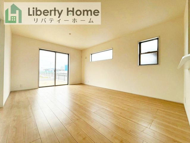 笠間市旭町第13　2号棟　新築戸建の居間・リビング