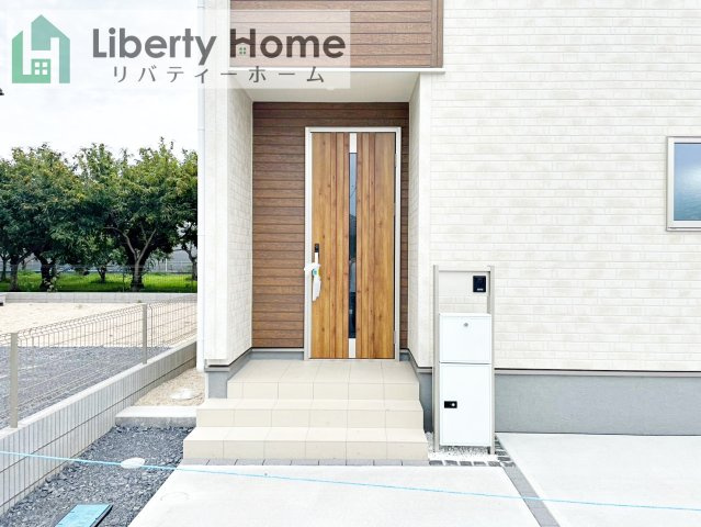 笠間市旭町第13　7号棟　新築戸建のエントランス
