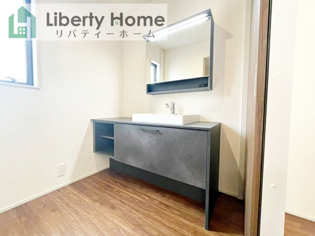 笠間市旭町第13　3号棟　新築戸建の独立洗面台