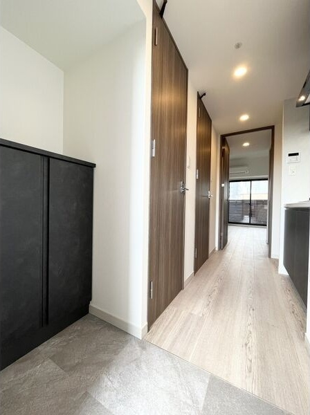 S-RESIDENCE名駅北alesia(アレシア)の玄関