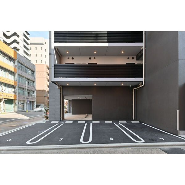 S-RESIDENCE名駅北alesia(アレシア)の駐車場