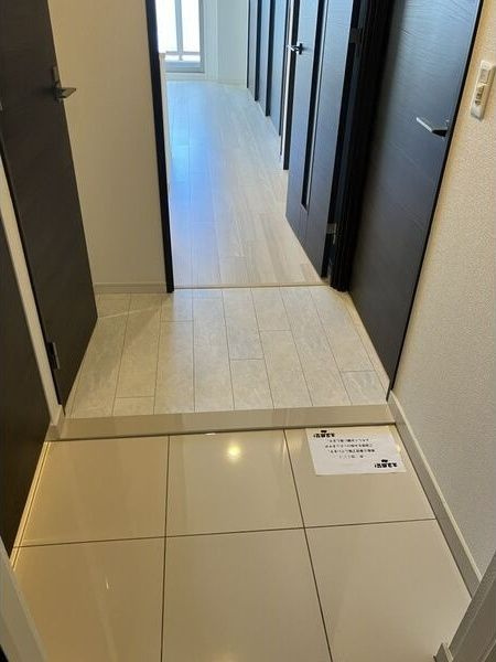 ＥＣ難波Ⅴブロードの玄関