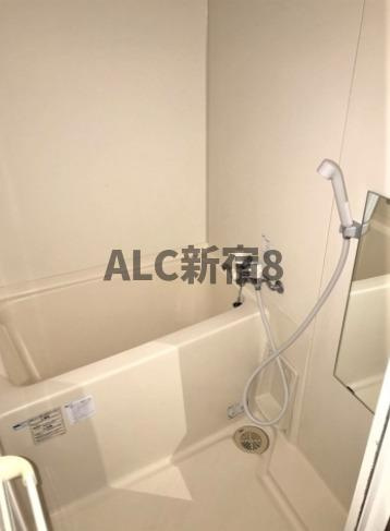 プラティーク⾺事公苑の浴室