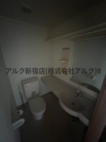 プラティーク⾺事公苑の独立洗面台