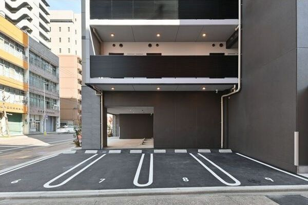 S-RESIDENCE名駅北alesia(アレシア)の駐車場