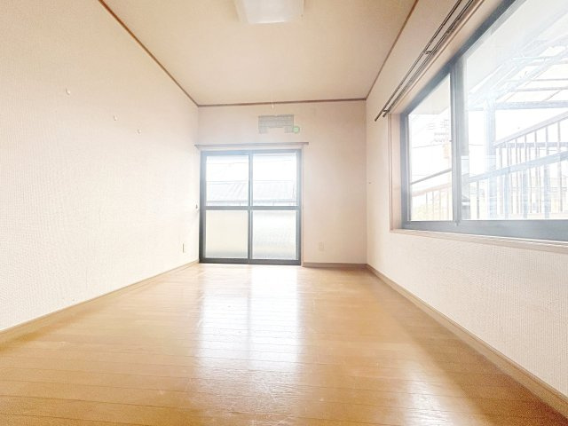 【洋室】 | 中古一戸建　高知市大津乙 | リフォーム中です