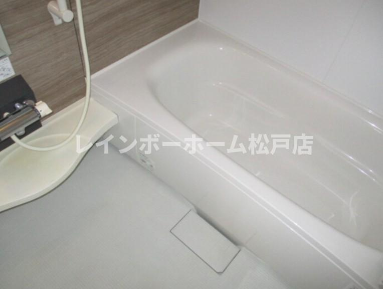 仲介手数料（賃料の1.10ヵ月）の50％OFF対象物件！の浴室|日々の疲れを癒すお風呂付です