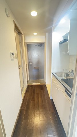 日神パレステージ新宿御苑の玄関|きれいな玄関です