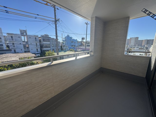 宜野湾市宇地泊（全2棟）ラスト1号棟のバルコニー|1号棟　インナーバルコニー♪