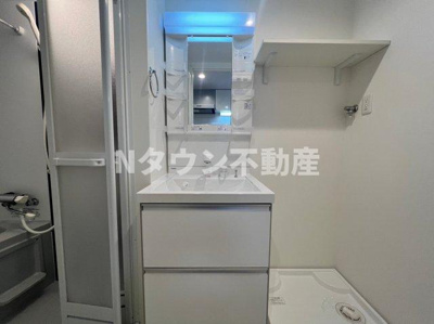 【独立洗面台】 | ハーモニーテラス清水Ⅳ | 朝の身支度には欠かせない独立洗面化粧台です