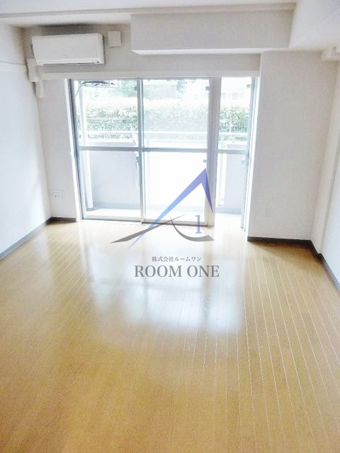 ベルヴィル芦花恒春の居間・リビング|洋室のお部屋です。