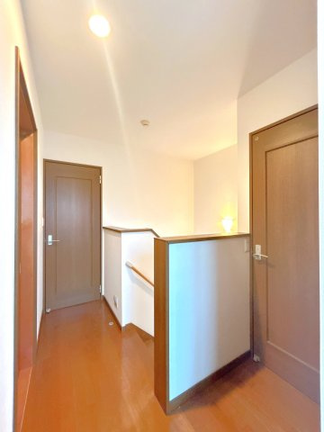 常総市内守谷町きぬの里３丁目　中古戸建のその他|【現況販売】2階廊下写真