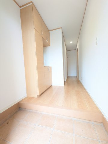 太宰府市青葉台４丁目の中古一戸建の玄関