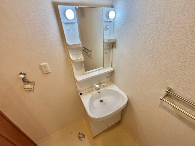 MAST　COURT加古川南　E棟の独立洗面台
