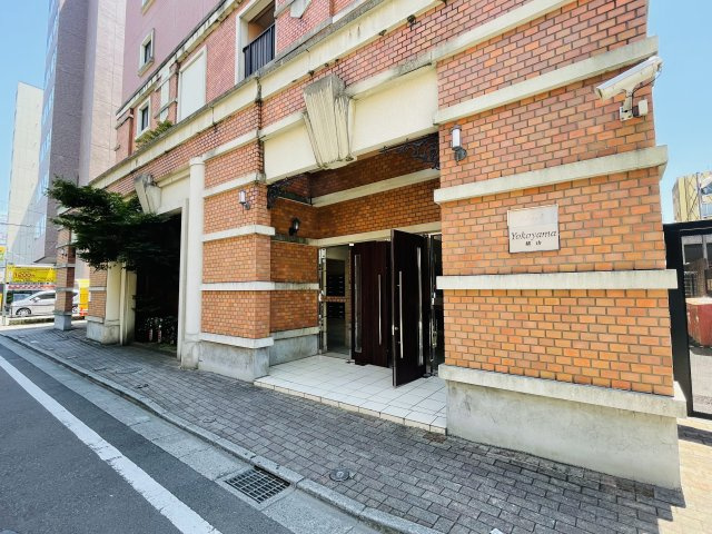 KDXレジデンス八王子横山のエントランス