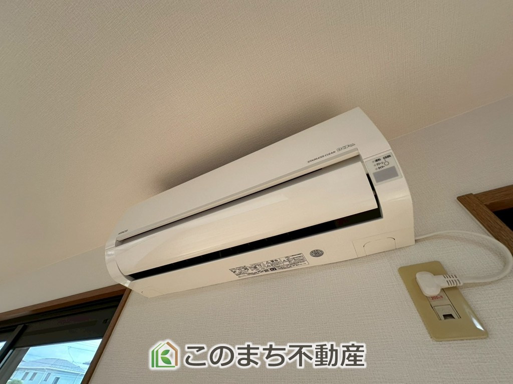 上三川町ゆうきが丘29番21　中古戸建の設備|リビング+2階洋室2部屋にはエアコン付いてます♪
