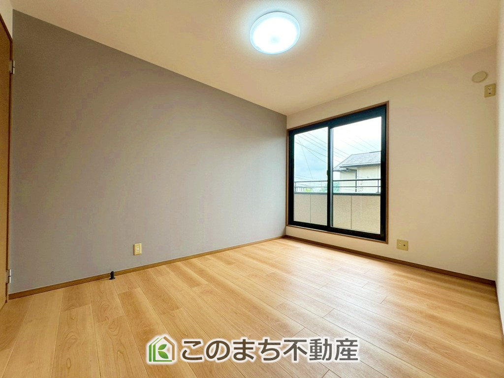 上三川町ゆうきが丘29番21　中古戸建の洋室|南向きで陽当たりの良い洋室♪風通しもよく快適です☆
