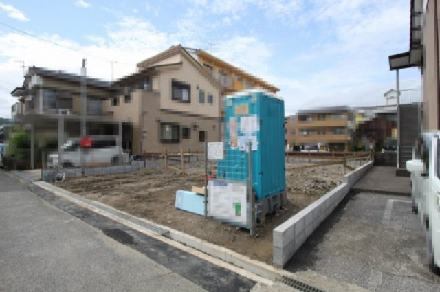 高知市百石町第2　新築戸建　の外観|土地面積　 146.02㎡　（約44.17坪）　
建物面積　 108.54㎡   （約32.83坪）
１階　51.84㎡　２階　16.98㎡　（ルーフバルコニー面積9.72㎡含む）
