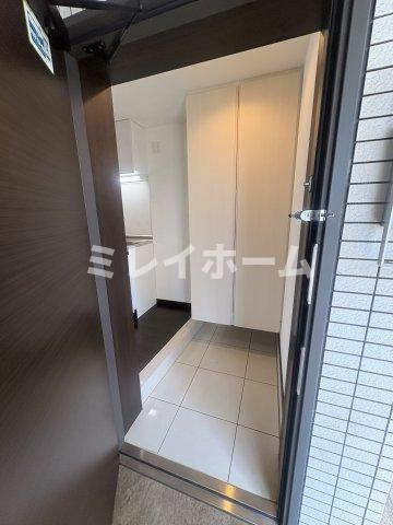 ドゥーエ大鳥居WESTの玄関