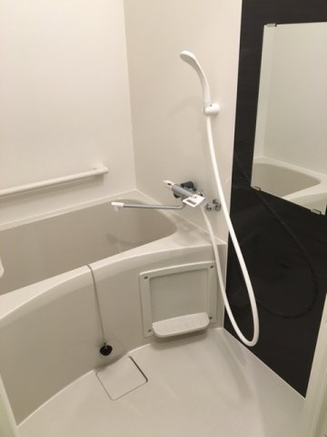 クレイノグランメゾン若葉の浴室|きれいなお風呂です