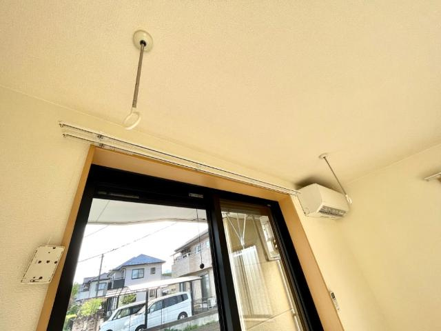 フローリストガーデンの設備|室内物干し掛け