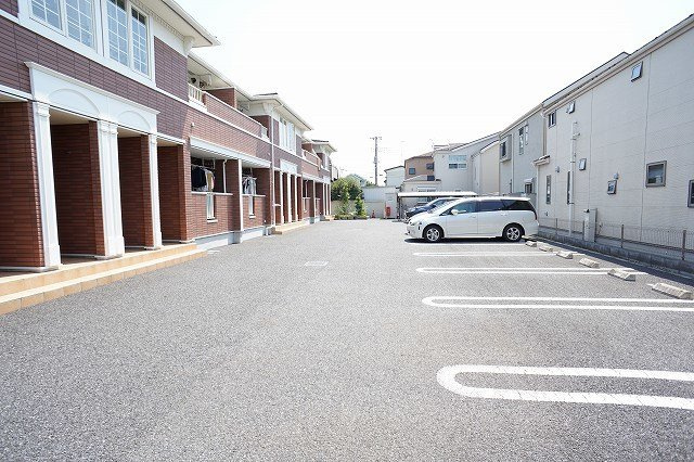 フローラの駐車場|駐車場完備です