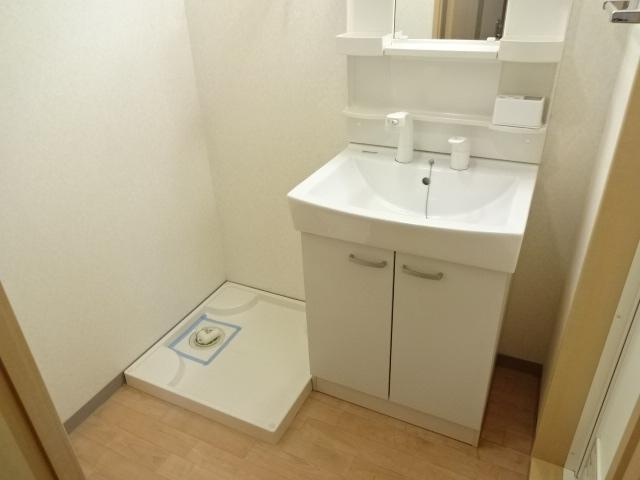 ウォーターミル伍番館の洗面所|洗面