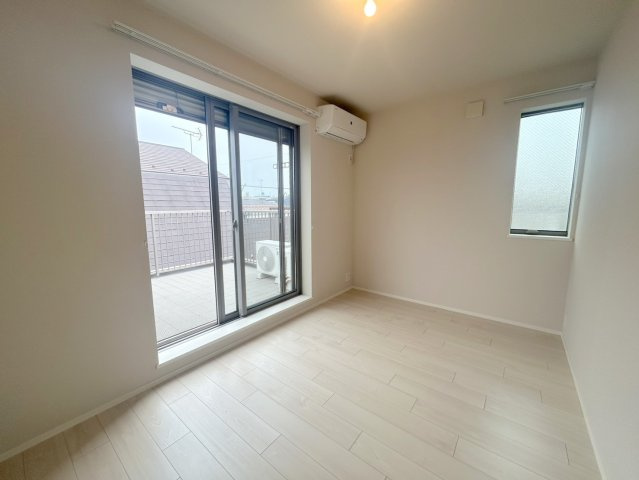 テラス洗足の子供部屋|★明るいフローリングの角部屋です★
