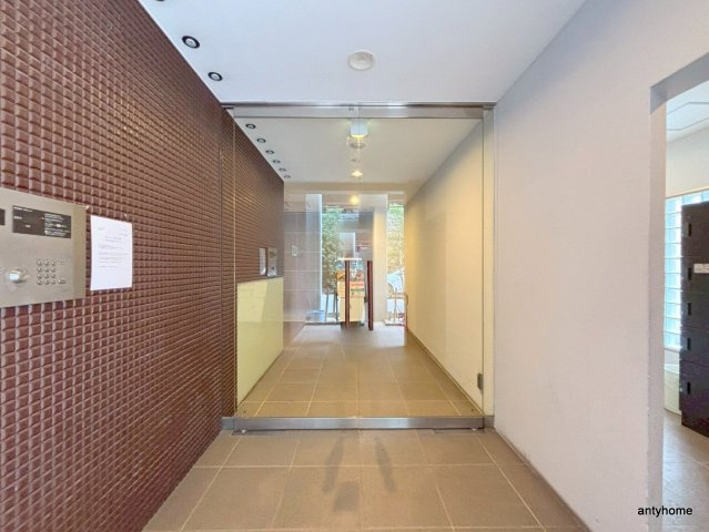 アプリーレ京町堀　仲介手数料無料のエントランス